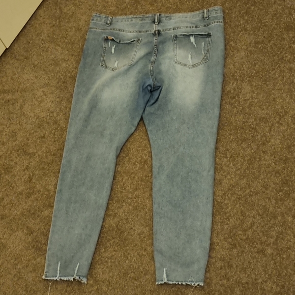 City Chic Jeans - Picture 3 of 3